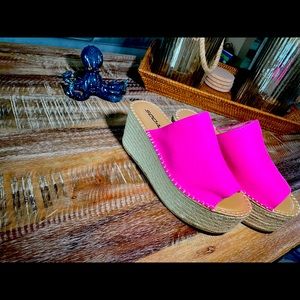 SODA pink platform sandal